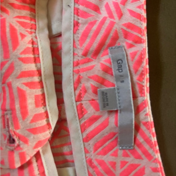 GAP Pink Patterned Women's Shorts - Picture 2 of 3